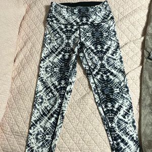 Victoria’s Secret  Knockout leggings- medium - black, white, navy blue and gray